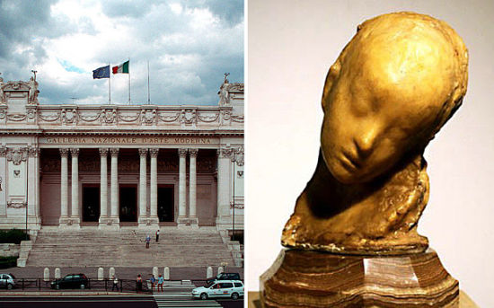 由意大利印象派艺术家罗索制作的、价值在50万欧元的珍贵雕塑《患病儿童》