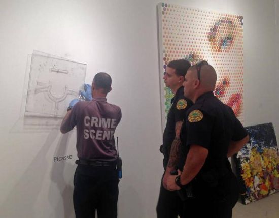 毕加索银盘迈阿密艺博会上失窃 作品价值85000美元