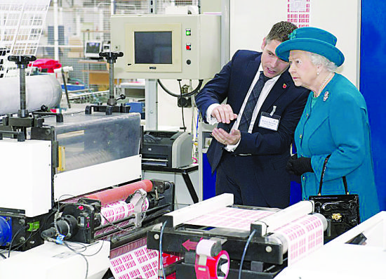 英女王访问新落成的邮票印刷公司