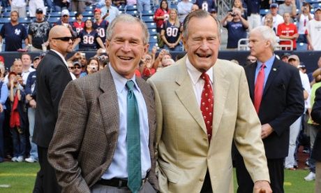 儿子画笔下的父亲：小布什为父亲老布什画像