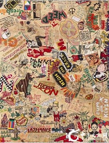 纽约苏富比宣布将于2014年11月12日举办《当代瑰丽艺术》主题日场拍会，届时将呈现由波多黎各艺术家组合阿洛拉与卡尔萨蒂利亚(Allora&Calzadilla)、英国著名艺术家马丁·克里德(MartinCreed)、丹麦艺术家奥拉维尔·埃利亚松(OlafurEliasson)、新抽象艺术家杰夫·伊若德(JeffElrod)、瑞士艺术家乌尔斯·费舍尔(UrsFischer)、纽约画家乔纳森·霍洛维茨(JonathanHorowitz)、多媒体艺术家威廉姆·肯特里奇(WilliamKentridge)、纽约街头摄影大师乔尔·迈耶罗维茨(JoelMeyerowitz)、当代艺术家罗布·普鲁伊特(RobPruitt)、波普艺术家埃德·拉斯查(EdRuscha)和柏林摄影师弗兰克·蒂尔(FrankThiel)等名家创作完成的11件杰作，所得拍卖款项将全部赠予埃尔顿约翰艾滋病基金会(EltonJohnAIDSFoundation,EJAF)以用于其拯救生命的捐赠项目。图为名家普鲁伊特于2014年创作的杰作《留在学校》(STAYINSCHOOL)细节详情。该藏品尺寸为48x32英寸（约为121.9x81.3厘米），拍前估价在3万至4万美元（约合人民币18.4万至24.6万元）之间。图片</p>

<p>　　中国文物网11月10日编译报道：纽约苏富比宣布将于2014年11月12日举办《当代瑰丽艺术》主题日场拍会，届时将呈现由波多黎各艺术家组合阿洛拉与卡尔萨蒂利亚(Allora&Calzadilla)、英国著名艺术家马丁·克里德(MartinCreed)、丹麦艺术家奥拉维尔·埃利亚松(OlafurEliasson)、新抽象艺术家杰夫·伊若德(JeffElrod)、瑞士艺术家乌尔斯·费舍尔(UrsFischer)、纽约画家乔纳森·霍洛维茨(JonathanHorowitz)、多媒体艺术家威廉姆·肯特里奇(WilliamKentridge)、纽约街头摄影大师乔尔·迈耶罗维茨(JoelMeyerowitz)、当代艺术家罗布·普鲁伊特(RobPruitt)、波普艺术家埃德·拉斯查(EdRuscha)和柏林摄影师弗兰克·蒂尔(FrankThiel)等名家创作完成的11件杰作，所得拍卖款项将全部赠予埃尔顿约翰艾滋病基金会(EltonJohnAIDSFoundation,EJAF)以用于其拯救生命的捐赠项目。据悉，纽约苏富比已于11月7日举行了本次拍会的拍前公开预展，以供藏家品鉴欣赏。</p>

<p>　　该艾滋病基金会创始人埃尔顿·约翰(EltonJohn)先生表示：“2013年，在这些艺术家和藏家等富有爱心人士的慷慨捐赠支持下，EJAF能够将730万美元(约合人民币4486.1万元)的资助费用下拨至114家相关组织机构。他们捐赠的资金和物品分别已用于帮助各支持项目协助纽约城中无家可归的青少年、支持生活在美国南方腹地的穷苦人民获得治疗和护理、为布朗克斯(Bronx)地区的艾滋病阳性潜伏期患者提供居所和医疗援助，并满足海地艾滋病阳性患者的迫切需求。此次苏富比拍会将帮助我们继续扩大在此方面所做出的努力。”</p>

<p>　　苏富比全球当代瑰丽艺术部门联席主管亚历山大·罗特(AlexanderRotter)表示：“我们非常高兴能够呈现这些精美的绘画和雕塑艺术精品，并连续四年筹款造福EJAF的重要项目。2014年上拍的甄选藏品包括目前部分最杰出艺术家所创作的一系列署名珍品，其中许多参拍艺术家均在近期举办了其个展。瑞士艺术家乌尔斯·费舍尔有着捕捉我们想象力的卓越能力，我确信其慷慨捐赠的青铜精品将吸引关注他的新老藏家积极参与竞夺。”(中国文物网编译报道)</p>
<!-- publish_helper_end -->
                 

					<div class=