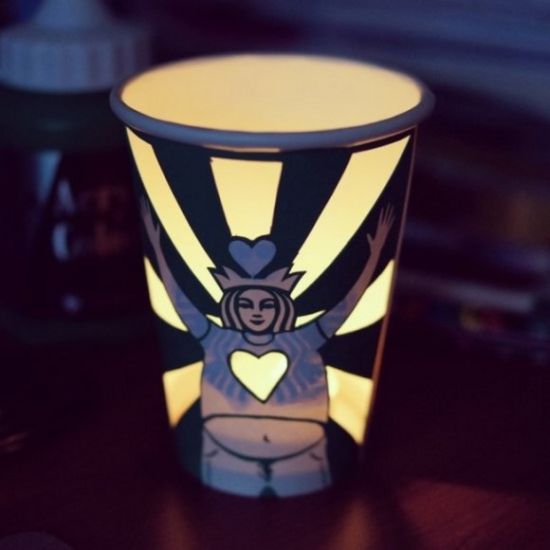 韩艺术家以独特视角再创造星巴克纸杯外观