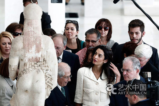 乔治·克鲁尼妻子、律师阿迈勒·阿拉姆丁将协助希腊政府就文物追还事宜提供法律援助