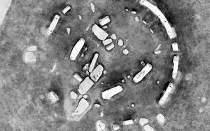 天气干燥致使遗失石头的巨石阵神秘轮廓浮出水面