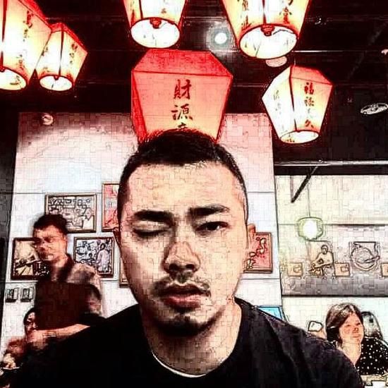 奢侈品达人的苏黑黑