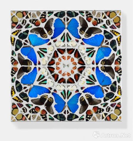 赫斯特瑞典举办首场个展