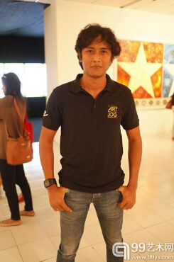 ARTJOG Director, Satriagama Rakantaseta (Seto).总监萨特里亚伽玛•拉坎塔瑟塔（又名Seto，塞托)