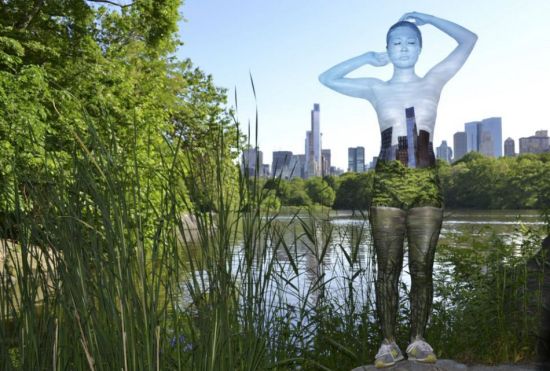 人体艺术家裸体作画“隐身”于城市