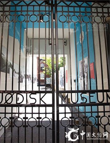 上周五（7月25日），因之前挪威有关方面宣布称来自叙利亚的伊斯兰圣战主义者可能对该国发动恐怖袭击，全国上下随即加强安全防卫，其犹太博物馆仍然不对公众开放。图为由于从叙利亚返回的伊斯兰圣战主义者可能对挪威?