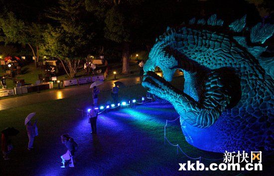 6.6米哥斯拉雕像亮相东京3