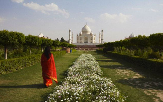有学者认为，沙·贾汗想用黑色大理石为自己另建一座泰姬陵，只是最终未能如愿。