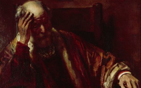 这幅《扶手椅上的老人》在1957年作为伦勃朗的作品被购入，但在1969年被当时的权威专家Horst Gerson驳回。