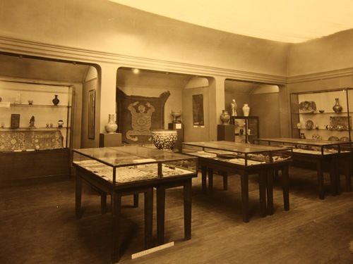 1924年纽特中国展览大会展览厅内景旧照