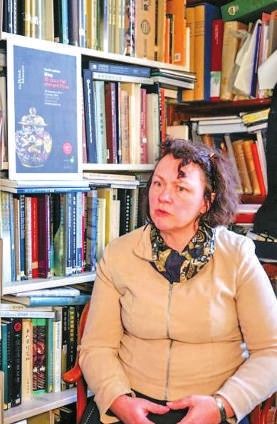 该展览策展之人一霍吉淑