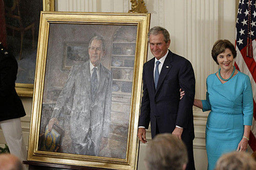 资料图：卸任总统之后，小布什迷上了绘画。