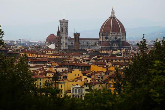 百圣母花大教堂远景