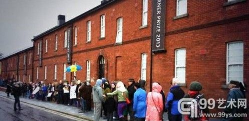 百余人抗议英国特纳奖展览画廊搬离德里