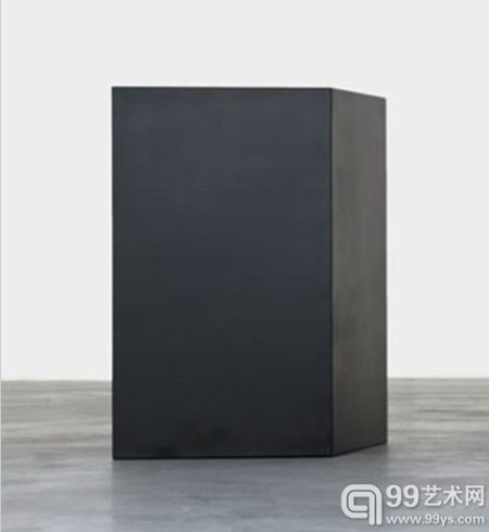 托尼•史密斯（Tony Smith）作品《For W.A 1969》