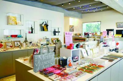 美国大都会艺术博物馆礼品店一角