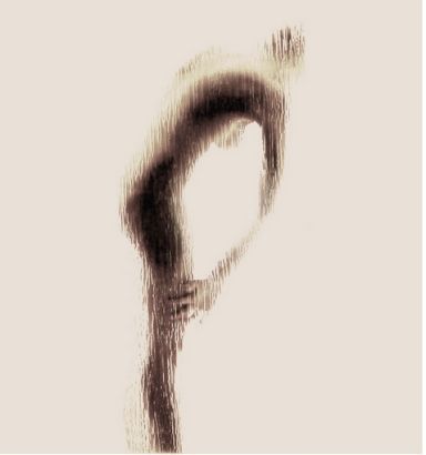 美女裸体呈现英文字母剪影