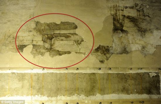 达芬奇壁画重现意大利古堡：曾被层层油漆涂料覆盖