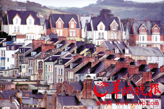 英国成片的老房子 