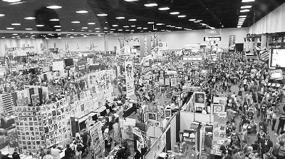 人潮汹涌的2013圣地亚哥漫画节