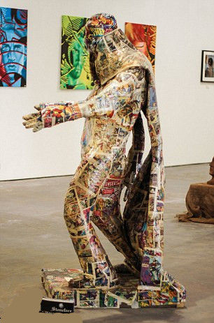 用漫画书打造另类的雕塑