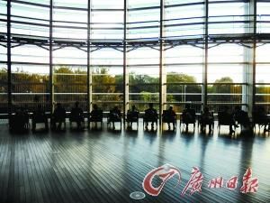 内部供游人休憩的场所。