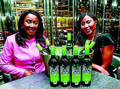 为争家产 俩女儿状告曼德拉