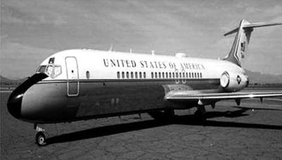 尾号为N681AL的美国“空军一号”总统专机