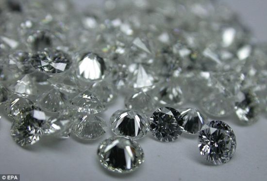 武装劫匪在布鲁塞尔机场抢走了价值5000万美元这样的钻石