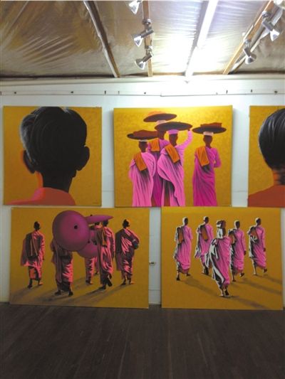 缅甸当代艺术家的作品。周文翰摄