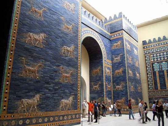 柏林佩加蒙博物馆的伊斯塔尔城门。 Flickr user Elias Rovielo 供图