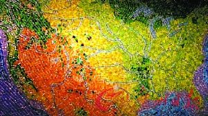 33.3万块玻璃拼出全球最大拼图地图