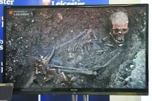 “暴君”遗骸。