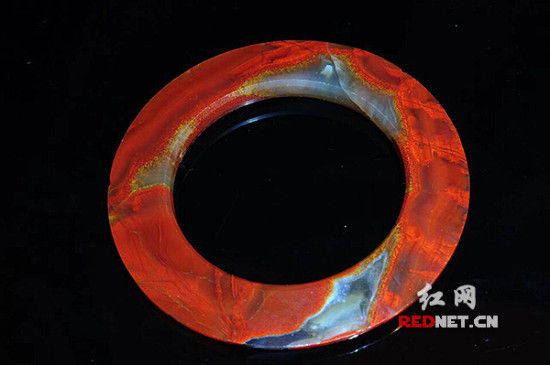 红缟环在古代战汉时期，也是王公贵族“魂牵梦萦”的追求。