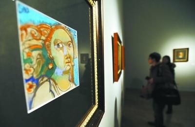 法国艺术大师画展开幕 被评借油画“卖萌”
