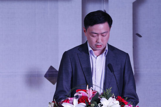 漕河泾新兴技术开发总公司党委书记、总经理桂恩亮致辞