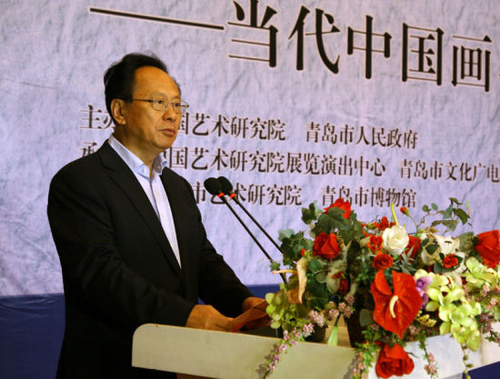 中共青岛市委常委、宣传部长胡绍军致辞