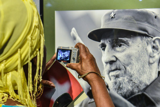 古巴前领导人卡斯特罗摄影展开幕