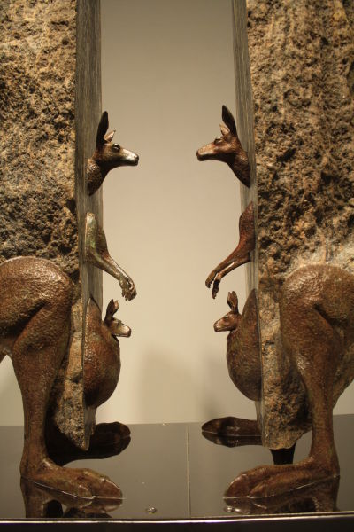 双 铸铜、天然石 (左)35cm×50cm×162cm （右）35cm×50cm×160cm