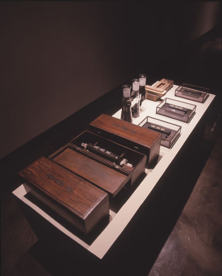 《墨(炼金)术2》装置艺术 谷文达 1991—2001