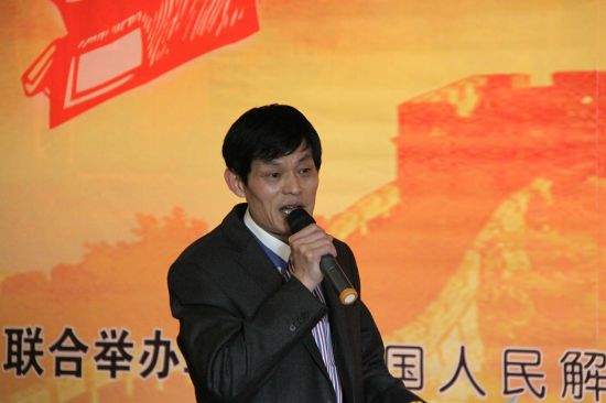 中国书画艺术研究会主席 盛怀杰致辞