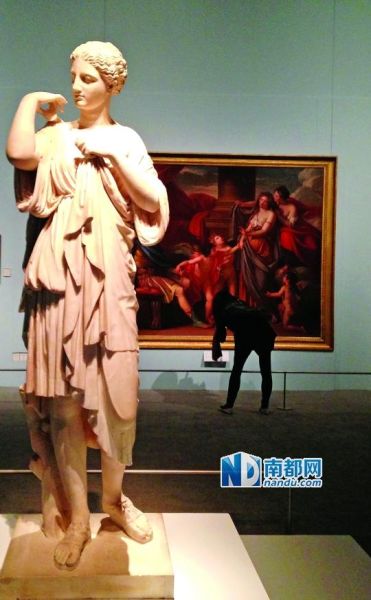 《阿尔特弥斯的雕像》1792年发现于意大利，是罗马时期绘制的以希腊人物为造型的典型代表作品。