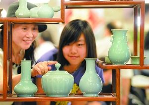 龙泉青瓷艺术展在京举行