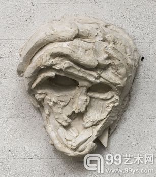 托马斯·豪斯雅戈雕塑作品《罗马面具II》