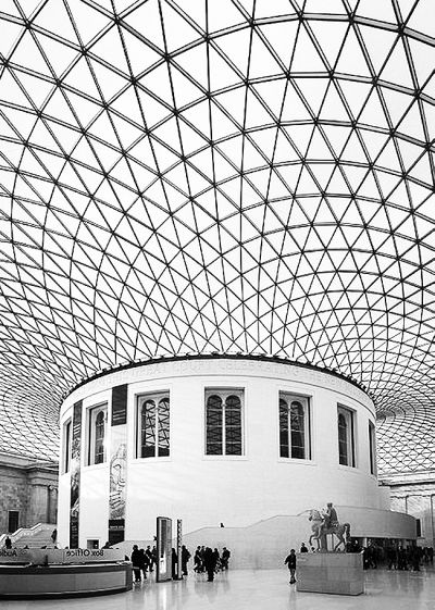 图为大英博物馆的中庭。