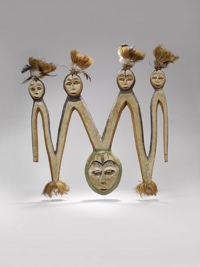 奎勒族带角面具 法国凯布朗利博物馆藏