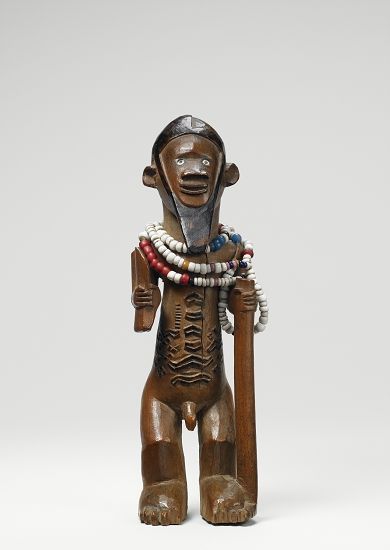 非洲人认为可以通过祖先雕像与祖先亡灵交流，寻求保护和指引。